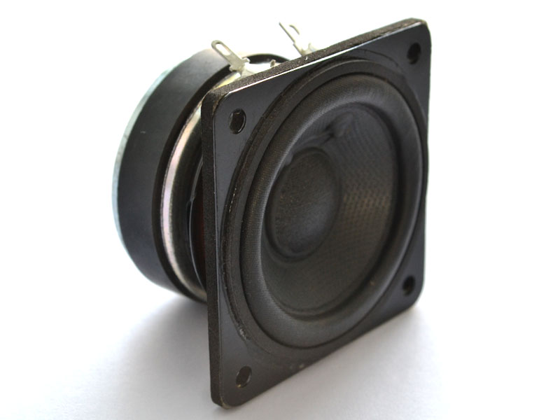 扬声器八